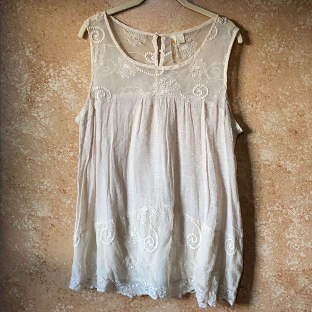 ADIVA cream lacy sleeveless top size xtra large